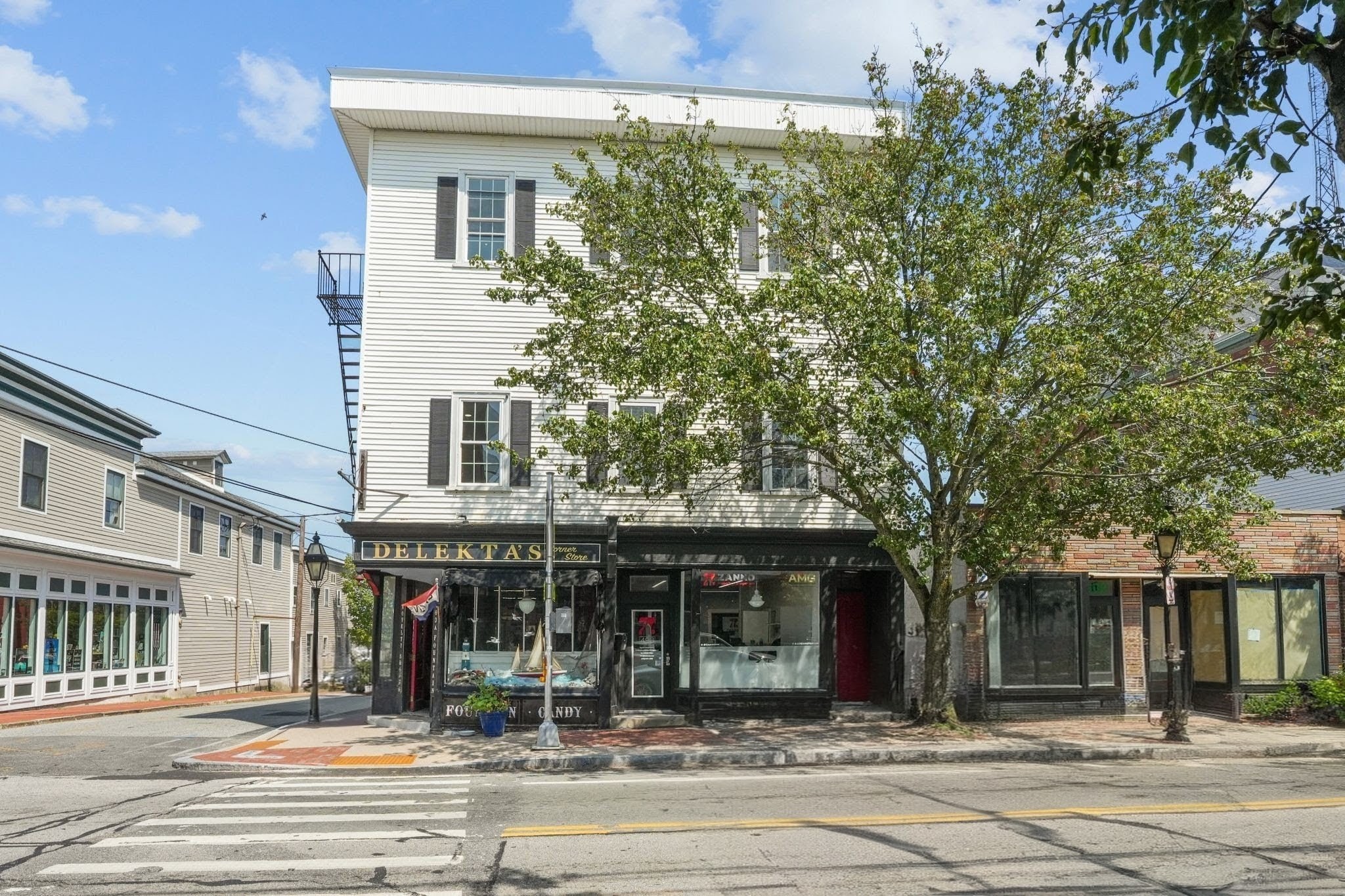 500 Main Street - 2R