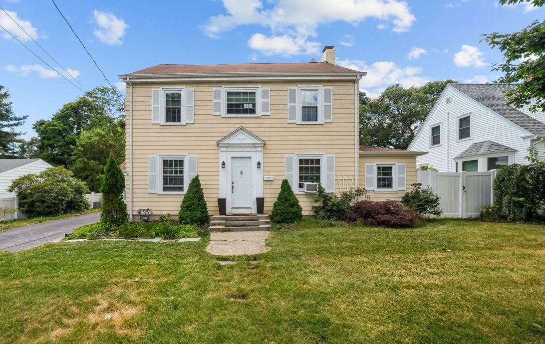 6 Fairview Avenue